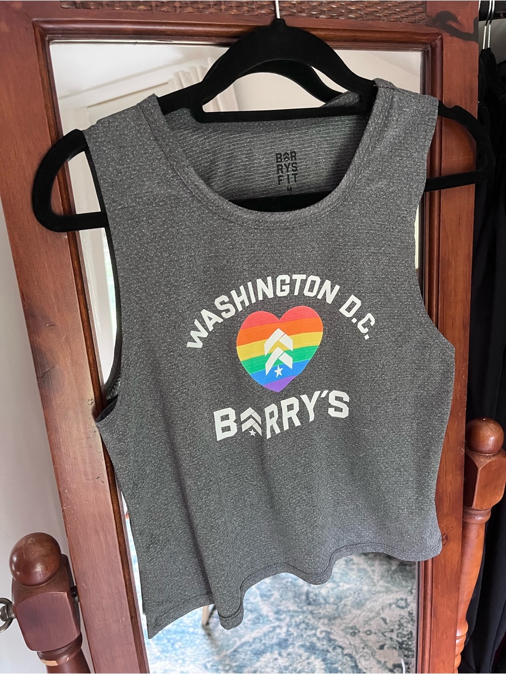 Barryโs Bootcamp Washington D.C. Gray Crop Tank Rainbow Heart